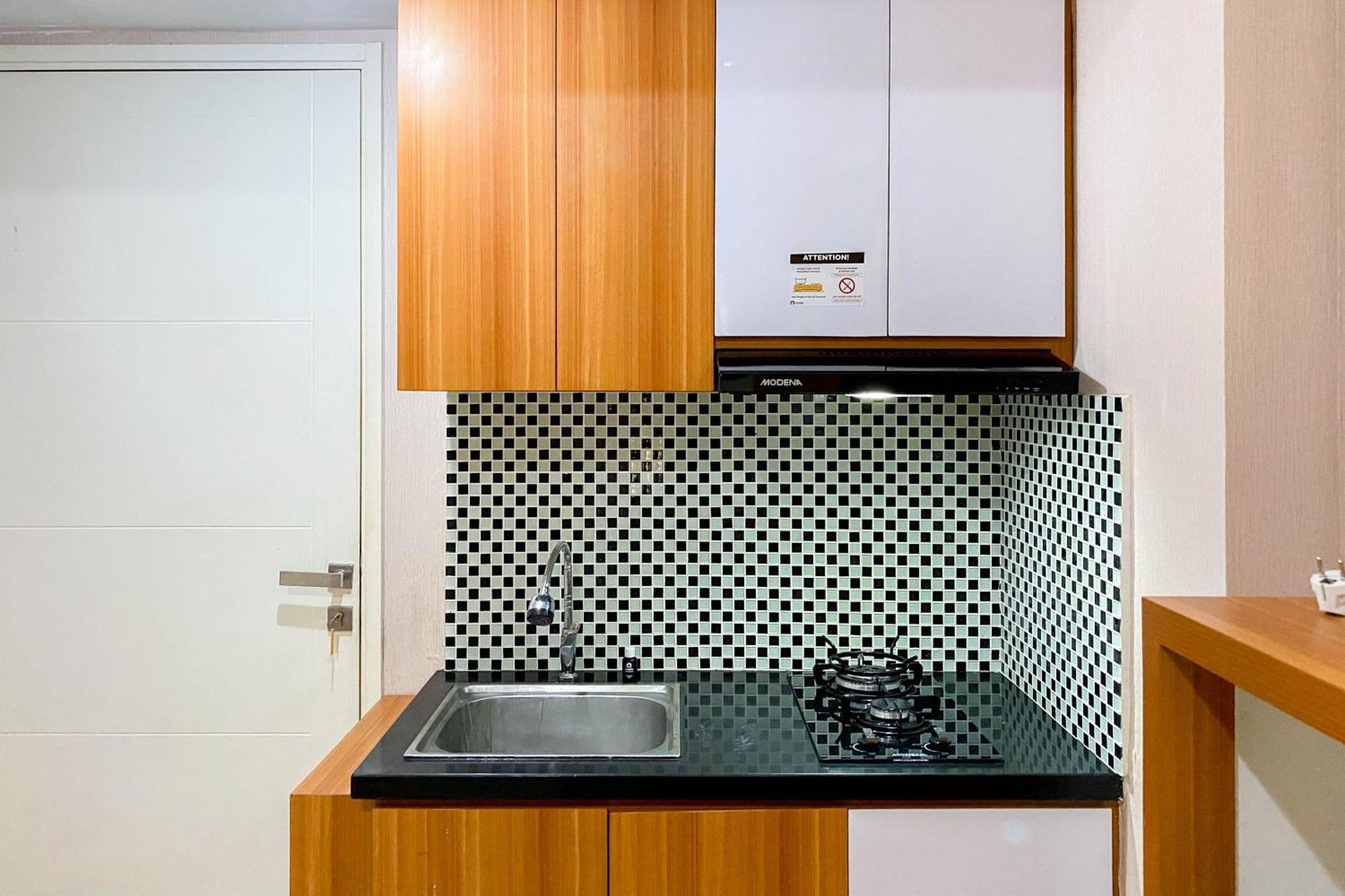 Restful And Tidy 2br Springlake Summarecon By Travelio Apartemen Bekasi