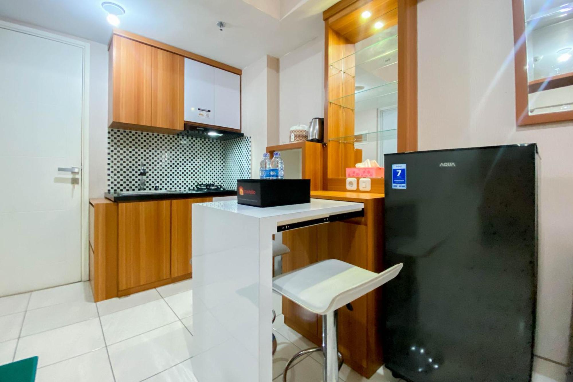 Apartemen Restful And Tidy 2br Springlake Summarecon By Travelio Bekasi